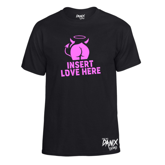 Tshirt INSERT LOVE HERE (INSÉREZ L'AMOUR ICI)